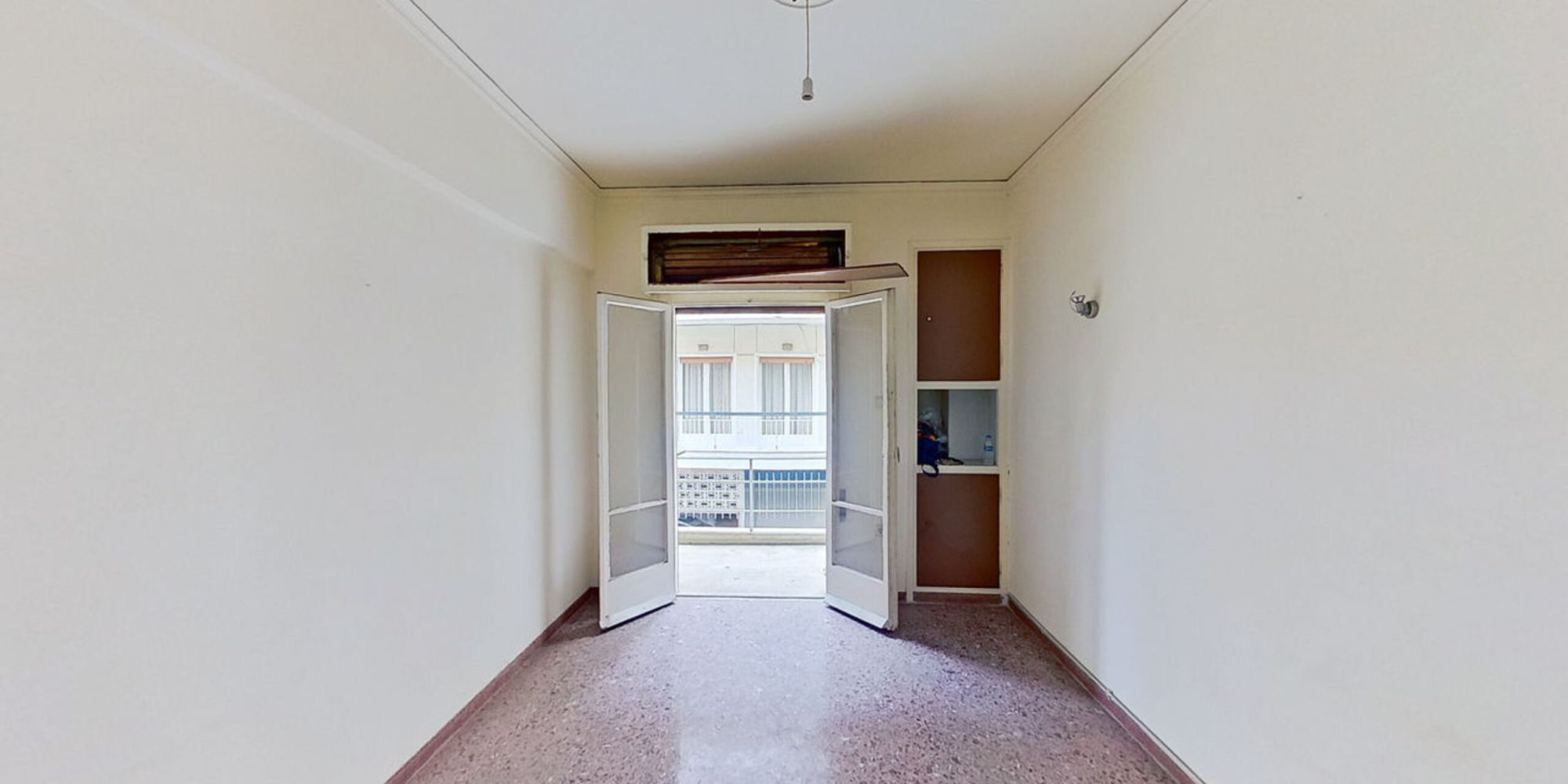 LIVING ROOM 2 BEFORE